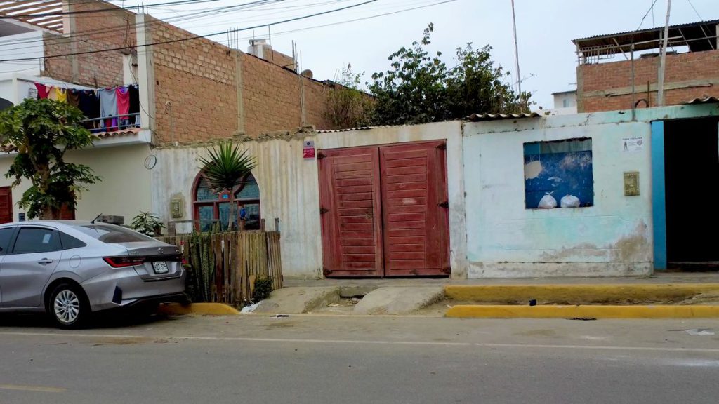 Fachada real de la Casa San Luis, Nuevo Chimbote