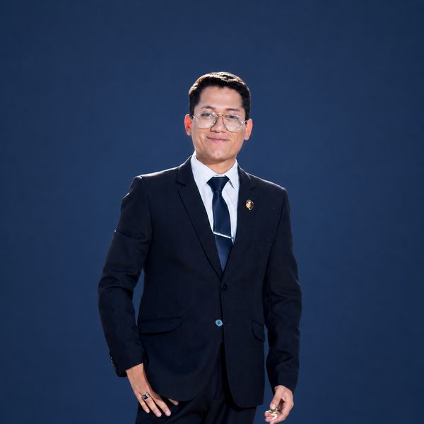 Anthony, asesor inmobiliario de JNK
